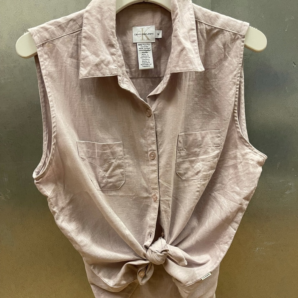 Calvin Klein sleeveless button down shirt